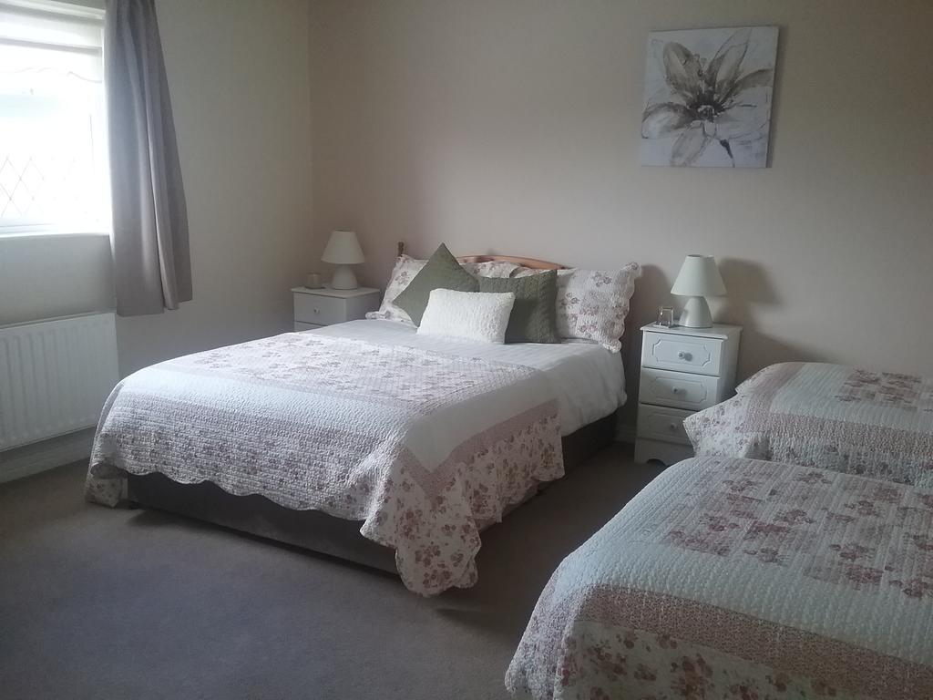 Rocksberry Bed & Breakfast Каслбар Екстер'єр фото
