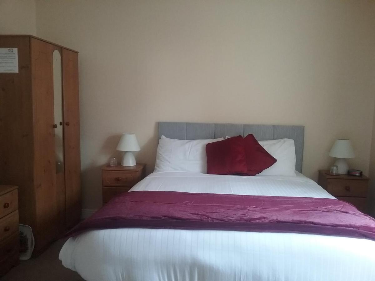 Rocksberry Bed & Breakfast Каслбар Екстер'єр фото